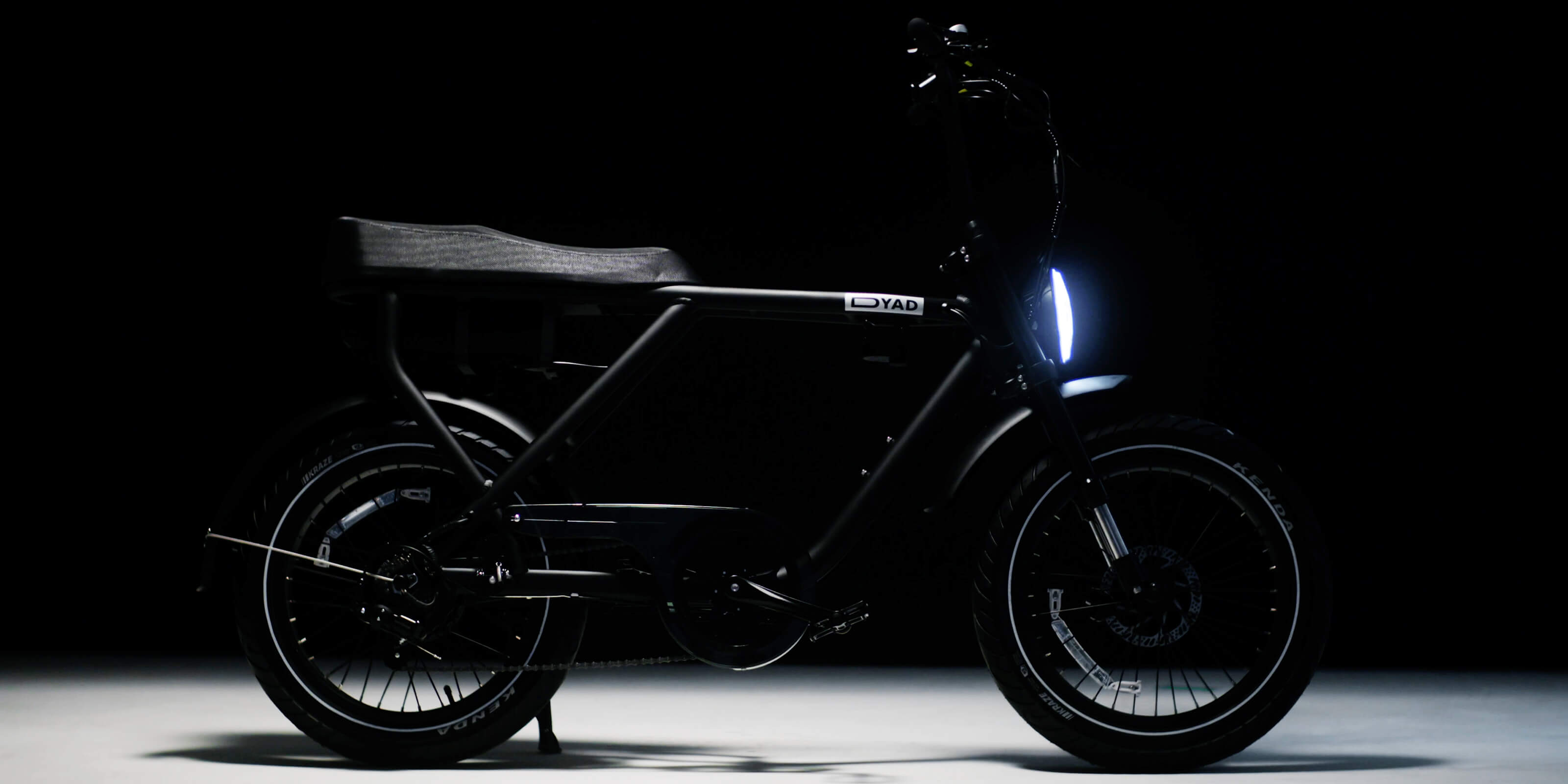 DYAD Banana BOSS Electric Cruiser Bike for Two
